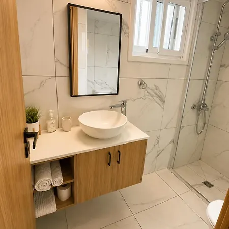 Luxury Industrial House 8 Apartament Pafos