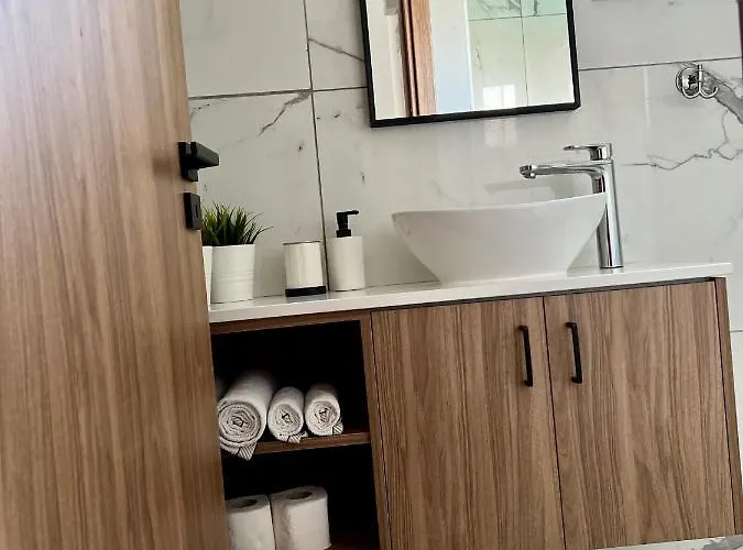 Luxury Industrial House 8 * パ フォス